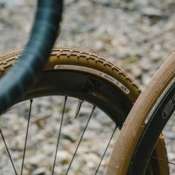 Pneu Vélo Panaracer Gravel King SK 700 - édition Limitée 2022 -Cyclo-Camping Soldes Boutique GravelKingSK Blue Gray Ginger