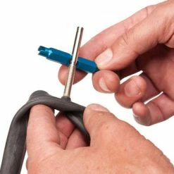 Park Tool Démonte Obus De Valve Presta/Schrader Vélo VC-1 ParkTool -Cyclo-Camping Soldes Boutique demonte obus de valve presta schrader velo vc 1 parktool full 4