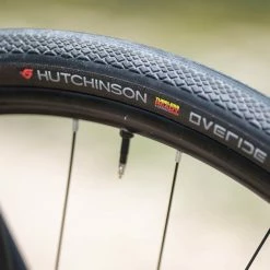 Pneu Gravel Hutchinson Overide Reinforced Tubeless Ready 700 14 Pneu Gravel Hutchinson Overide Reinforced Tubeless Ready 700 -Cyclo-Camping Soldes Boutique overide.hutchinson