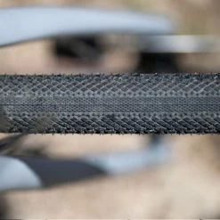 Pneu Gravel Hutchinson Overide Reinforced Tubeless Ready 700 15 Pneu Gravel Hutchinson Overide Reinforced Tubeless Ready 700 -Cyclo-Camping Soldes Boutique overide.hutchinson piste