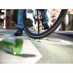 Pneu Vélo Schwalbe Marathon Plus 700 / 28 Pouces -Cyclo-Camping Soldes Boutique pneu velo schwalbe marathon plus 700 28 pouces full 3