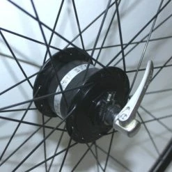 Roue Vélo Avant Noire Moyeu Dynamo 28 Pouces Rodi 10 Roue Vélo Avant Noire Moyeu Dynamo 28 Pouces Rodi -Cyclo-Camping Soldes Boutique roue velo avant noire moyeu dynamo 28 pouces rodi full 3