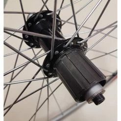 Mach1 Roue Vélo Course 700 Arrière Alu Cassette à Blocage Rapide 8 Mach1 Roue Vélo Course 700 Arrière Alu Cassette à Blocage Rapide -Cyclo-Camping Soldes Boutique roue velo course 700 arriere alu cassette a blocage rapide full 3